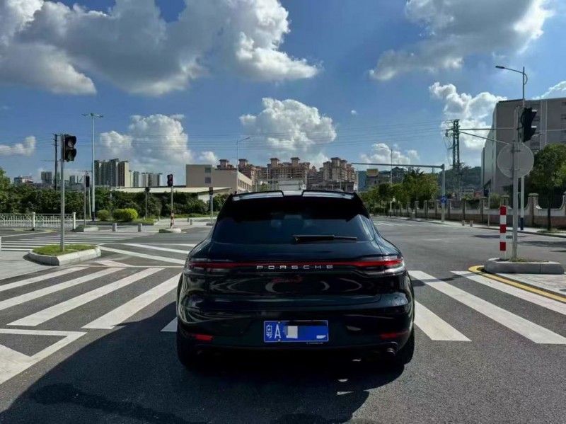 广州18年保时捷Macan9