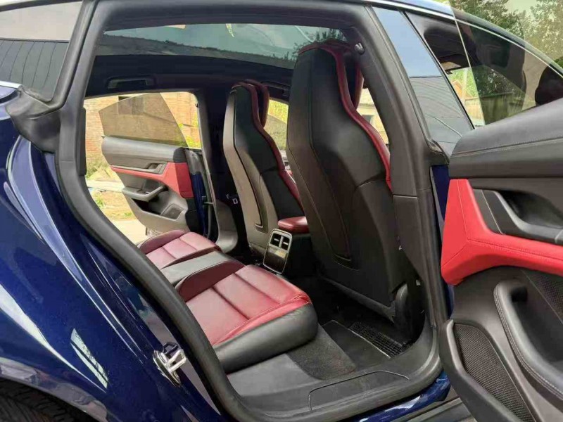 徐州21年保时捷Taycan7