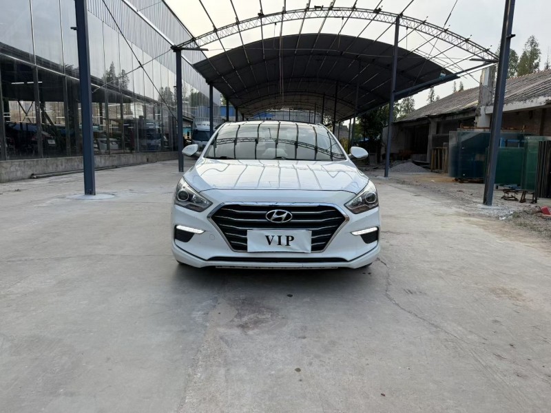 徐州17年现代名图1