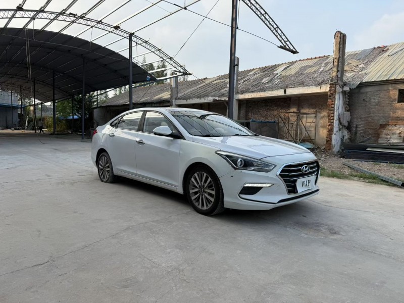 徐州17年现代名图3