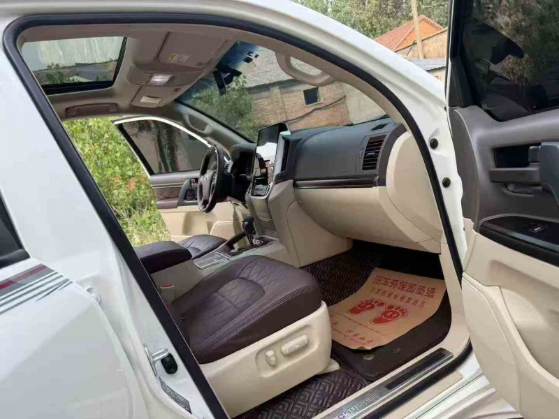 徐州19年丰田兰德酷路泽6