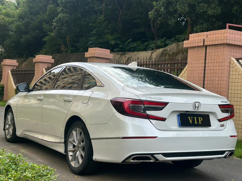 东莞22年本田雅阁6