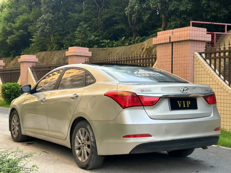 东莞14年现代名图8