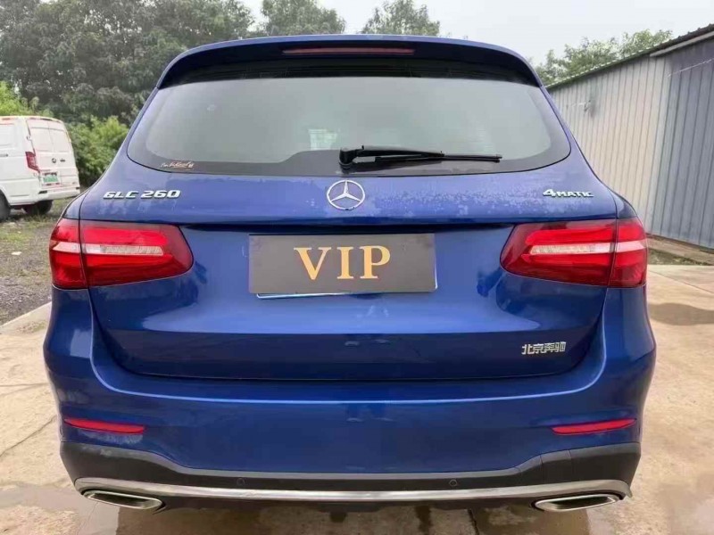 东营18年奔驰GLC9