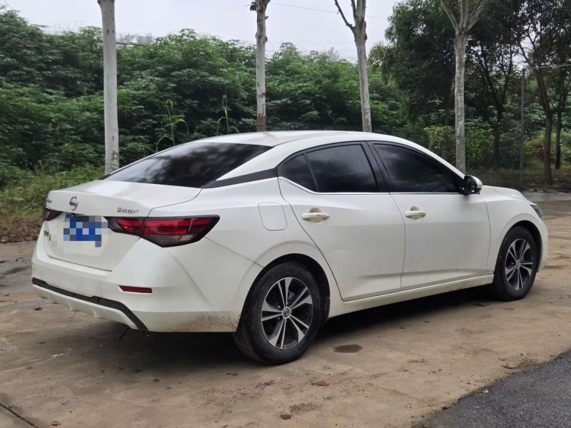 郑州22年日产轩逸4