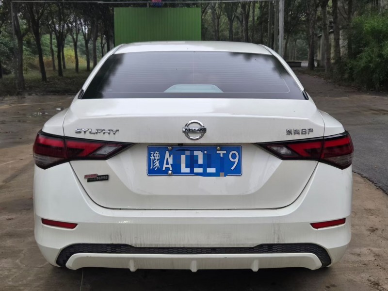 郑州22年日产轩逸5