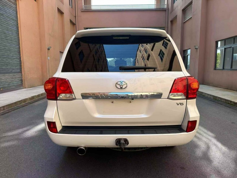 重庆15年丰田兰德酷路泽9