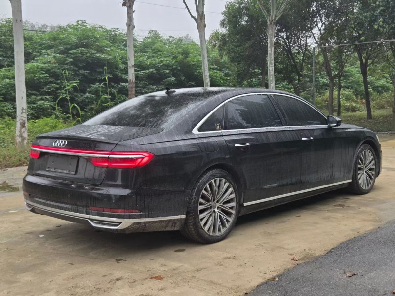 郑州19年奥迪A8L4