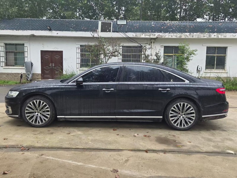 郑州19年奥迪A8L6