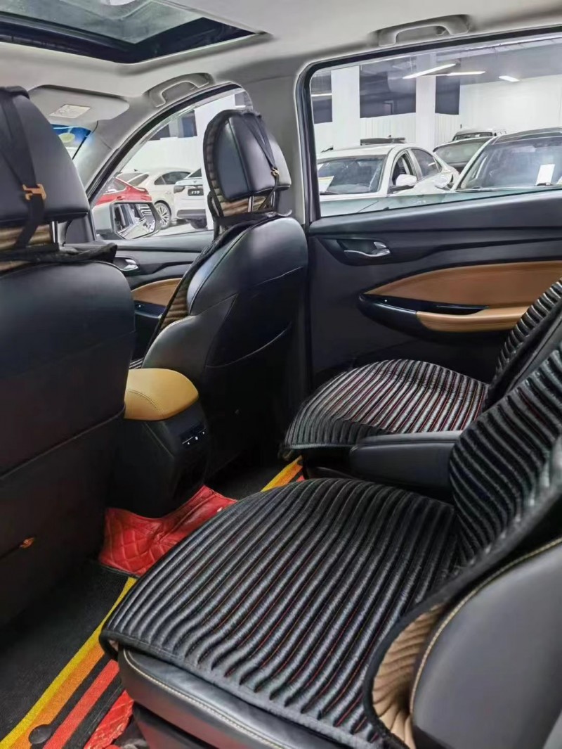 曲靖18年五菱汽车宏光5