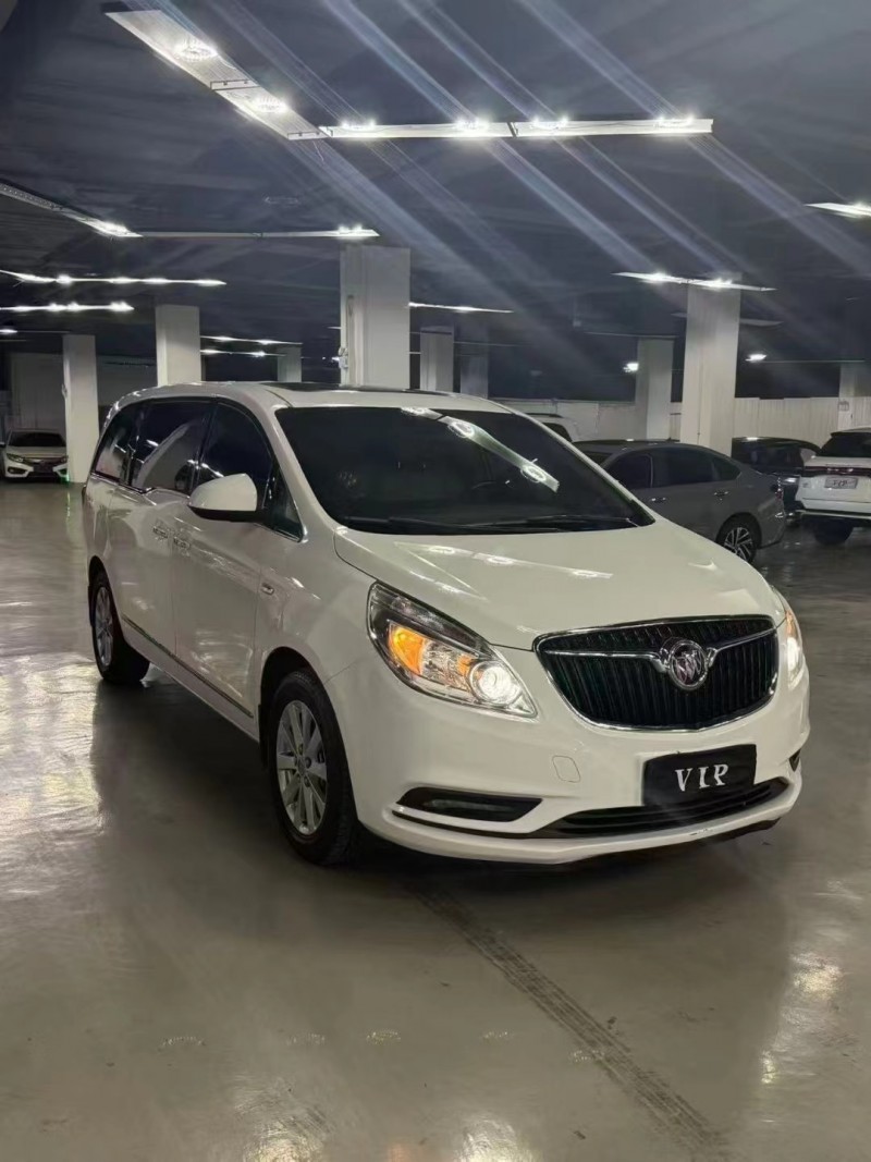 曲靖19年别克GL83