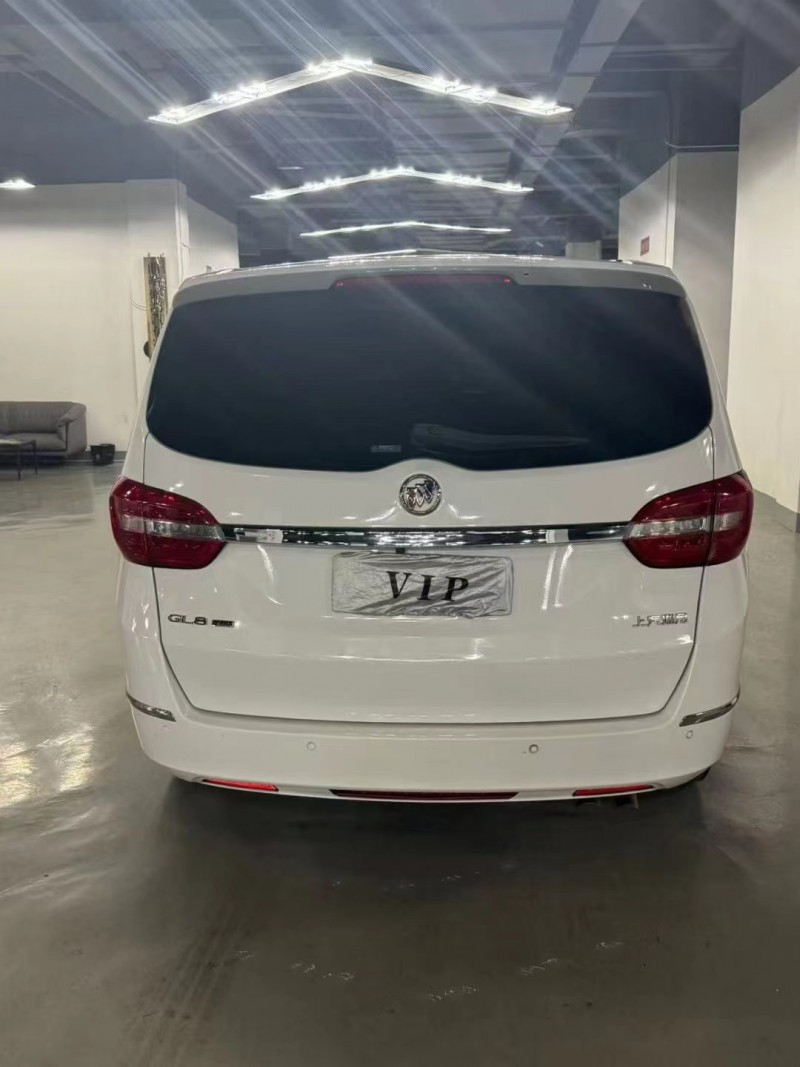 曲靖19年别克GL89