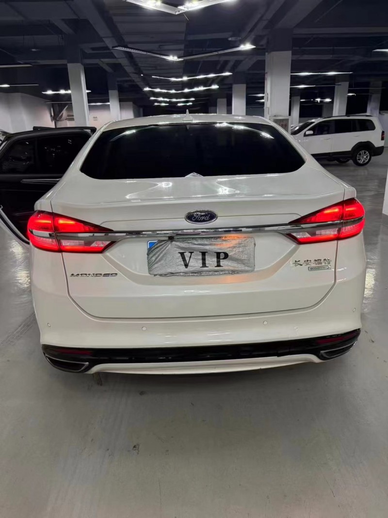 曲靖17年福特蒙迪欧9