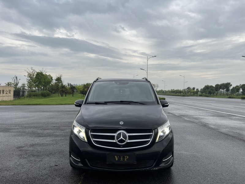 盐城18年奔驰V1