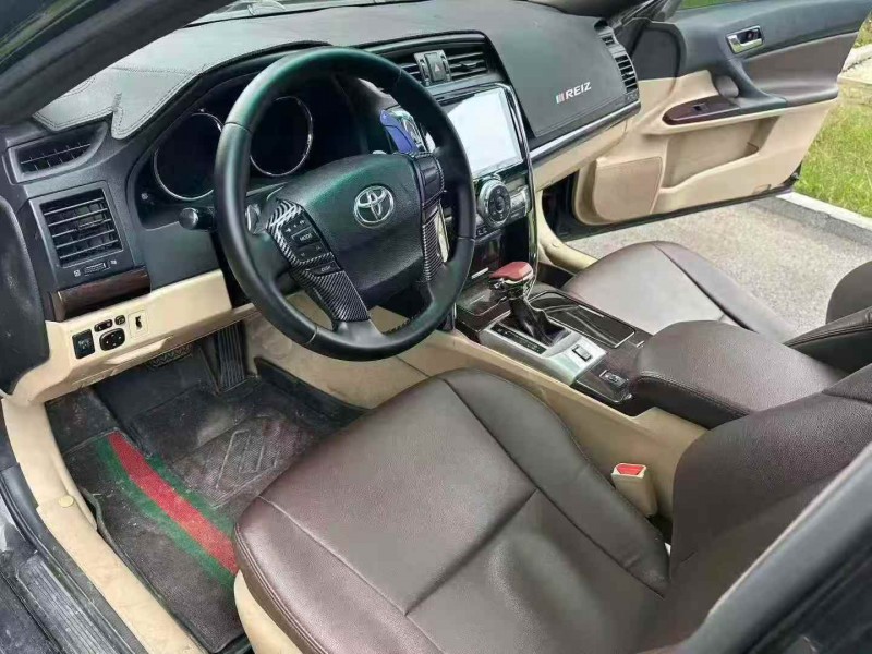 常州11年丰田锐志4