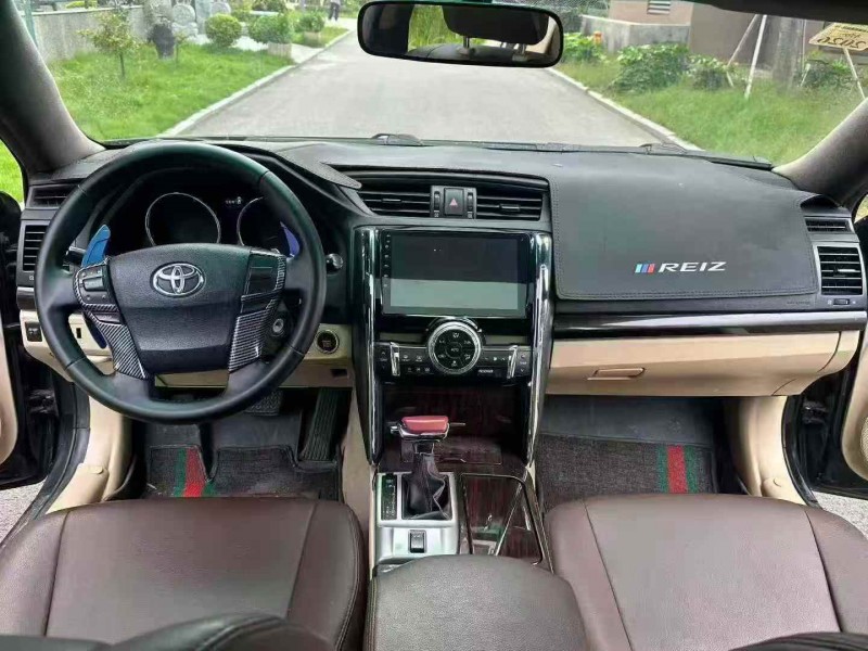 常州11年丰田锐志5