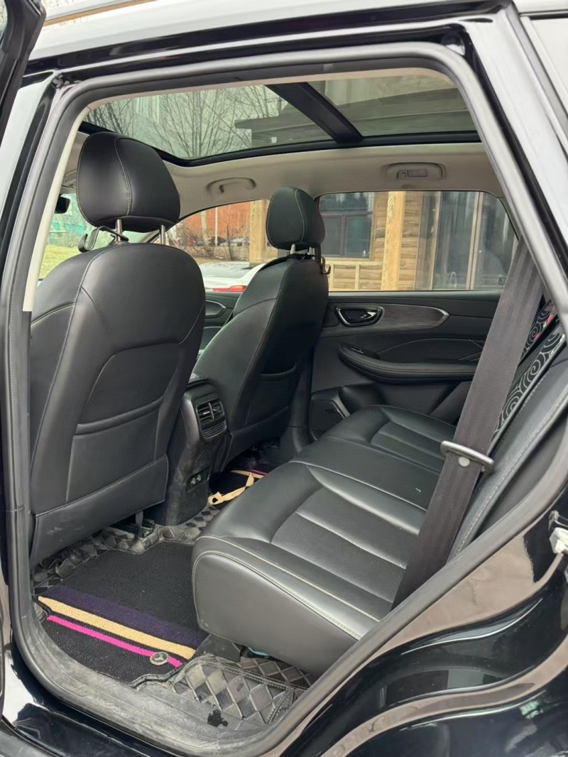 邢台22年荣威RX57