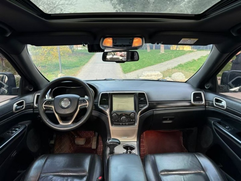 珠海14年Jeep大切诺基7