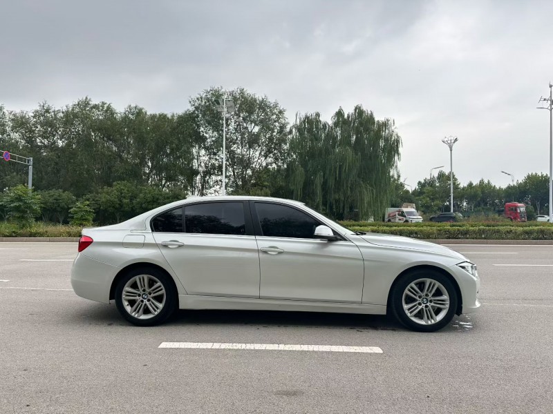 潍坊17年宝马3系7