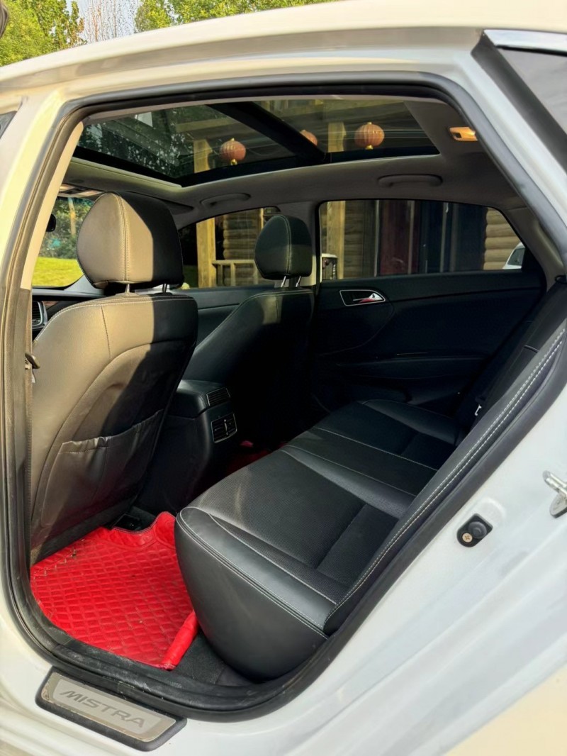 邢台17年现代名图8