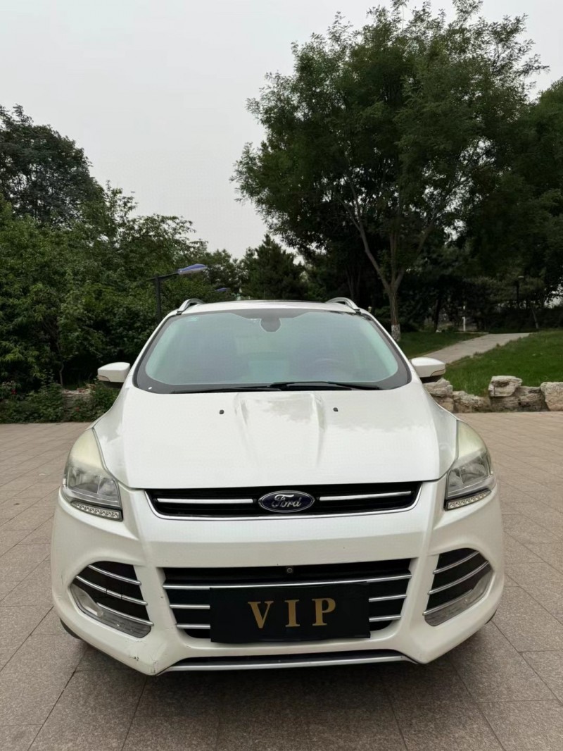 邢台16年福特翼虎1