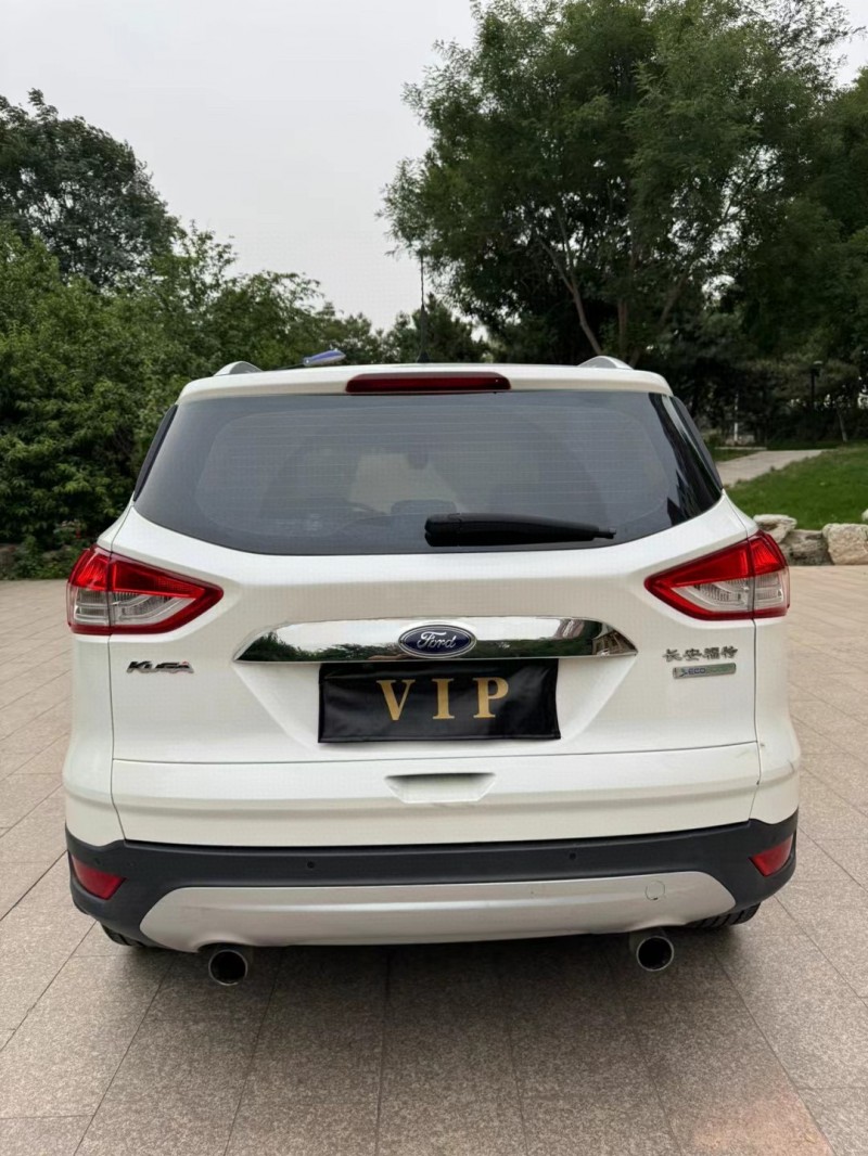 邢台16年福特翼虎9