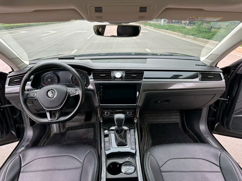 枣庄20年大众辉昂5