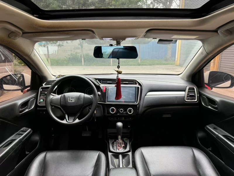 邢台17年本田竞瑞7