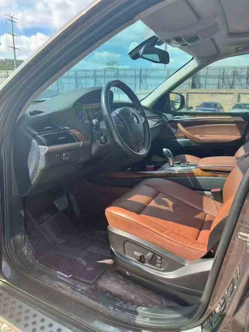 梧州12年宝马X54