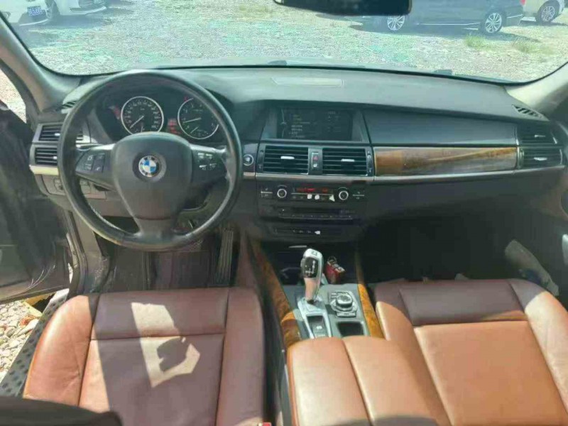 梧州12年宝马X55