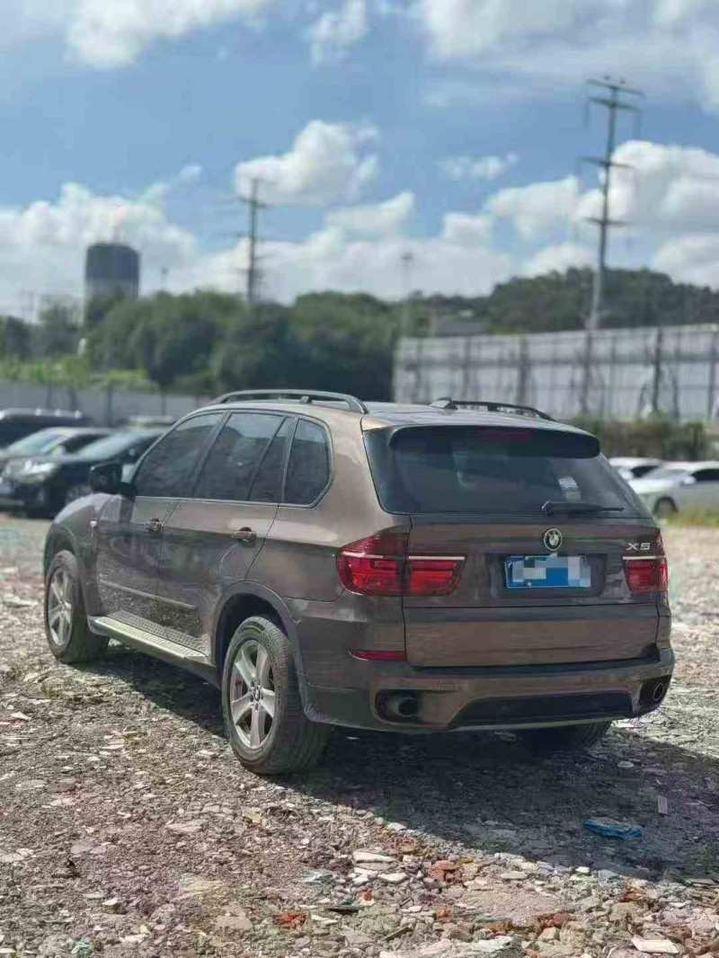 梧州12年宝马X59