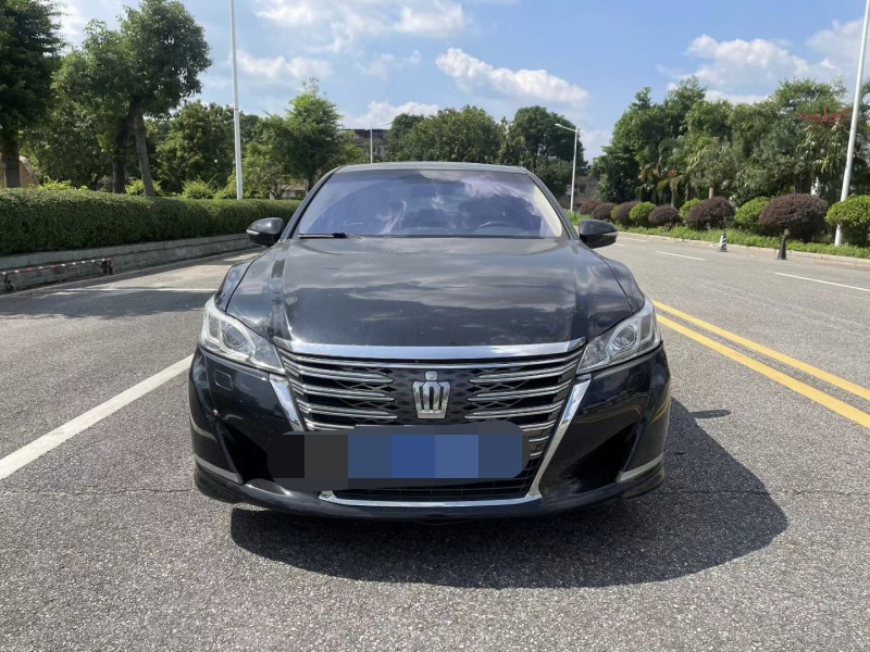 佛山15年丰田皇冠1