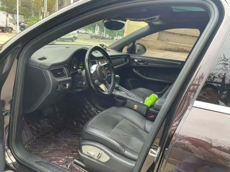 平顶山18年保时捷Macan8
