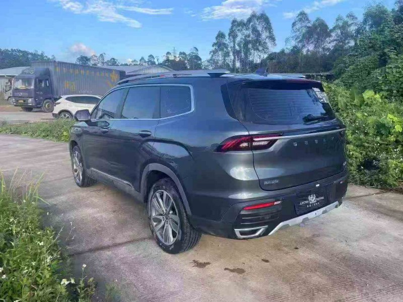 桂林21年吉利博越8