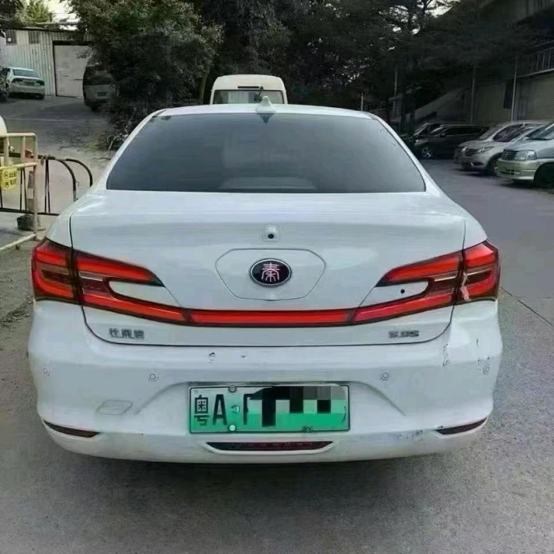 广州18年比亚迪秦8