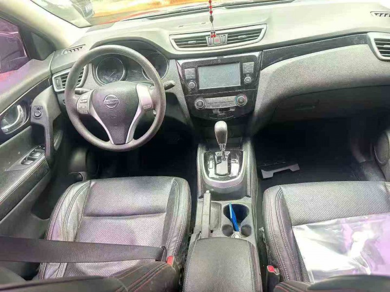 桂林17年日产逍客4