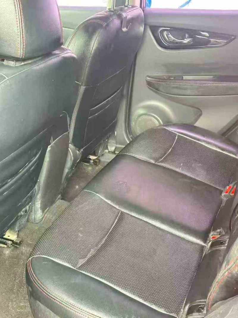 桂林17年日产逍客5