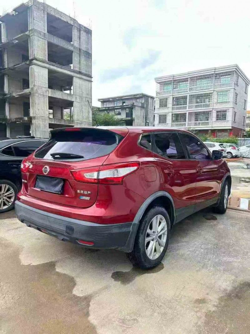 桂林17年日产逍客8