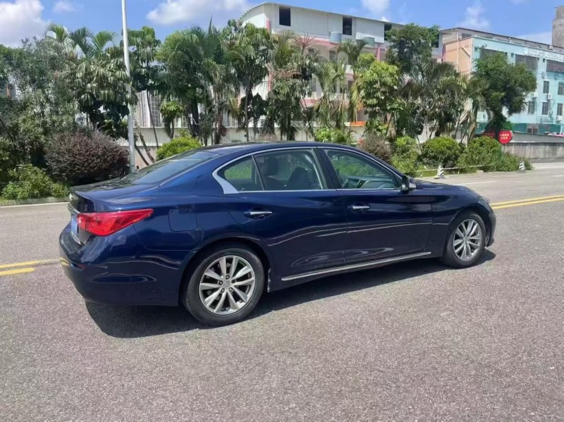 茂名15年英菲尼迪Q508