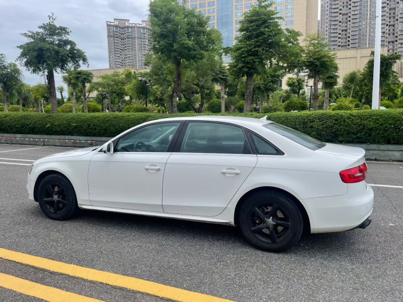 茂名12年奥迪A4L7