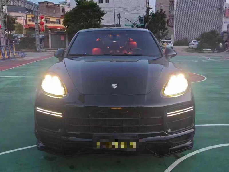 广州11年保时捷卡宴1