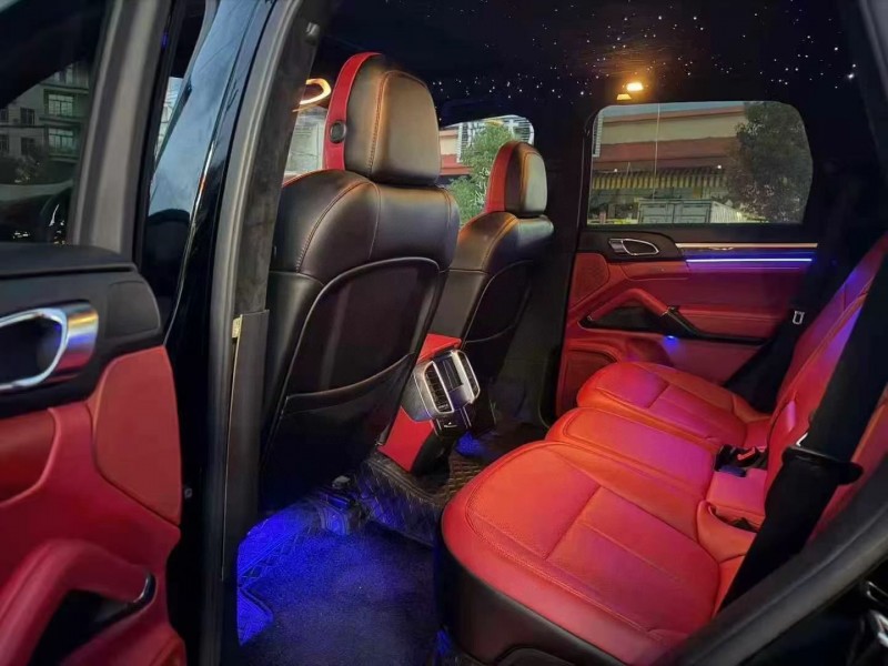 广州11年保时捷卡宴4