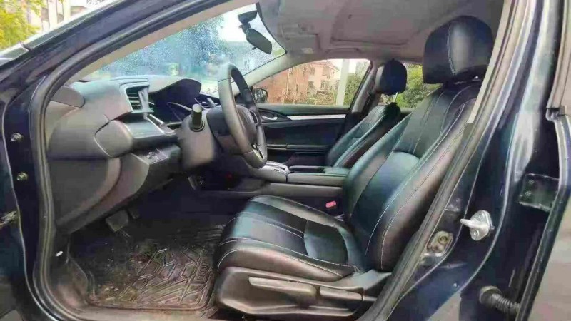 珠海18年本田思域5