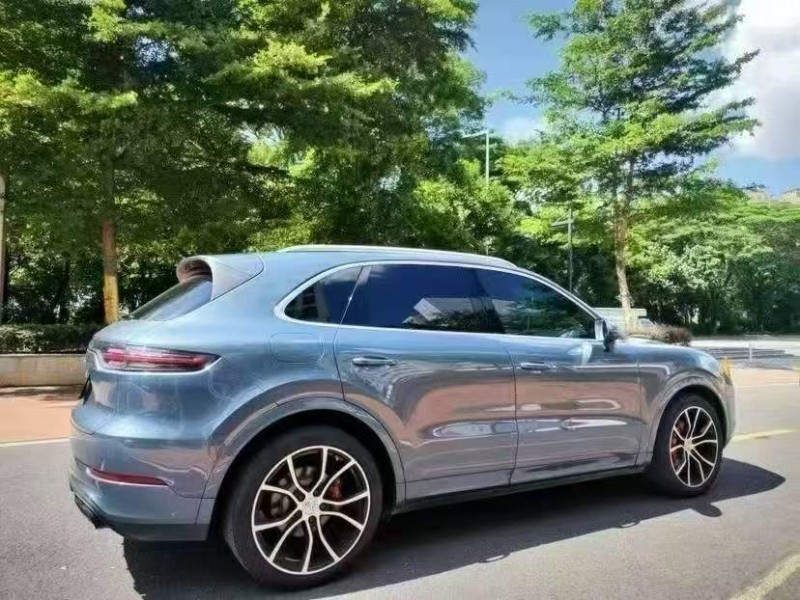 广州18年保时捷卡宴8