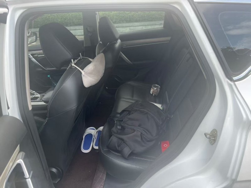 茂名19年吉利缤越5