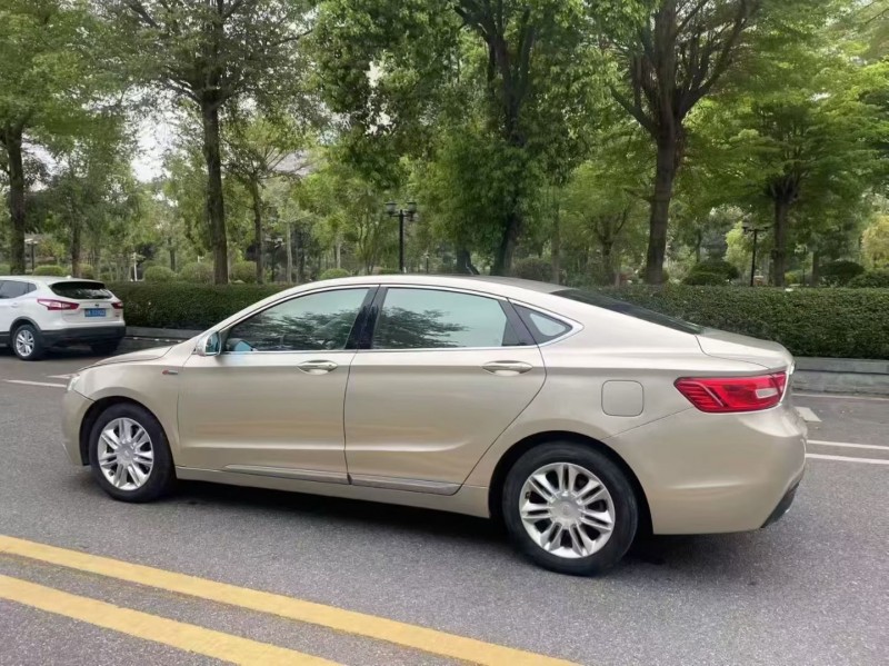 茂名17年吉利博瑞7