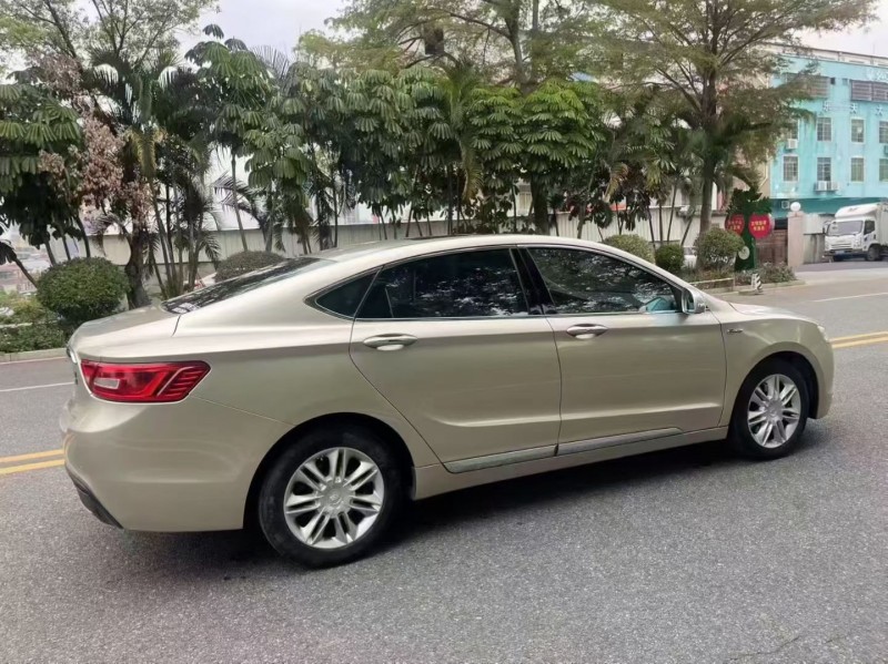 茂名17年吉利博瑞8