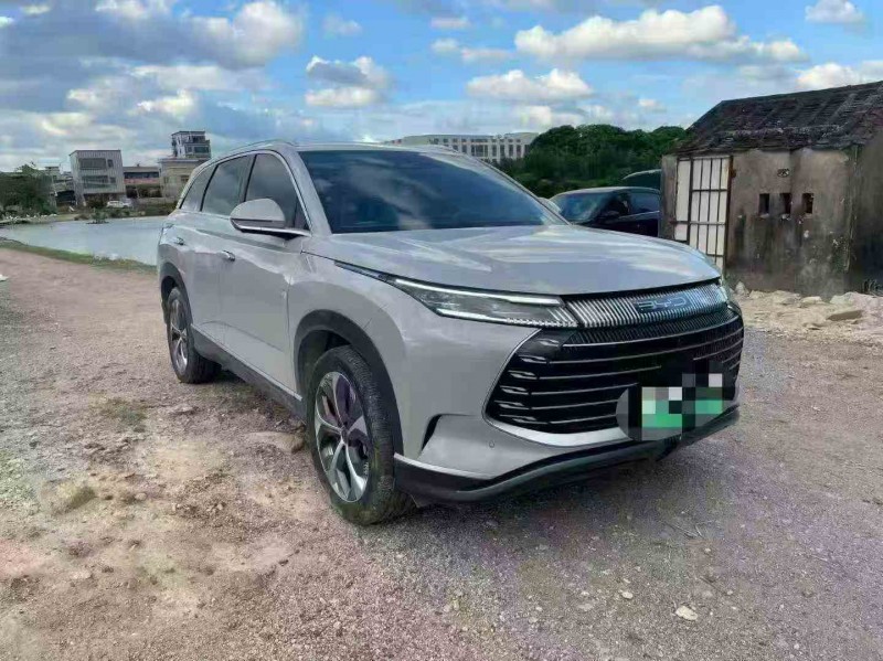 江门23年比亚迪护卫舰2