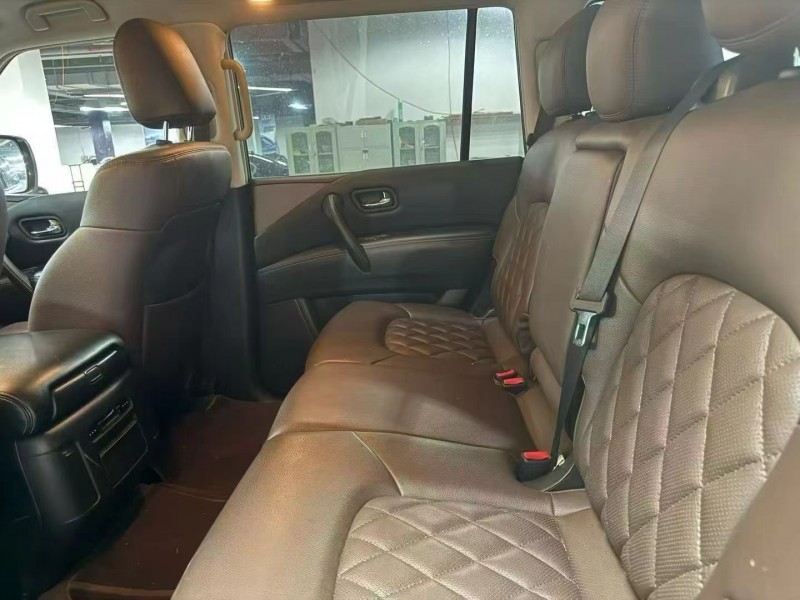 曲靖20年日产途乐5