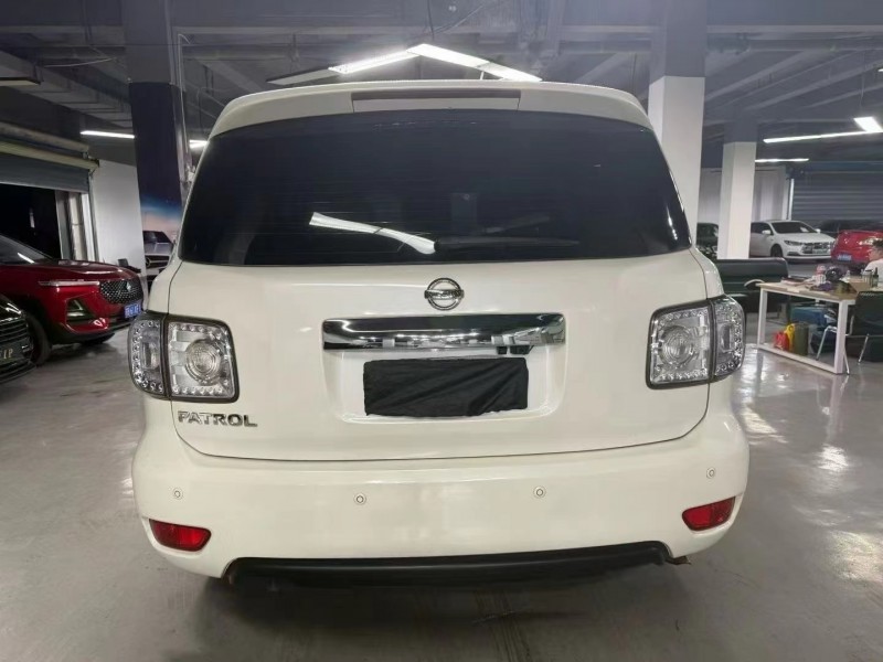 曲靖20年日产途乐9